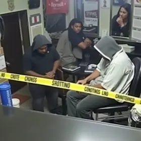 execução a tiros em barbearia
